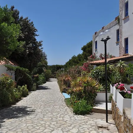 Hotel Villaggio Punta Spalmatore 3* Isola di Ustica