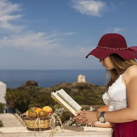 Szálloda Hotel Villaggio Punta Spalmatore 3*