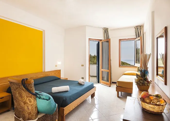 Hotel Villaggio Punta Spalmatore 3*