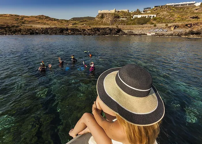 Hotel Villaggio Punta Spalmatore 3* Isola di Ustica