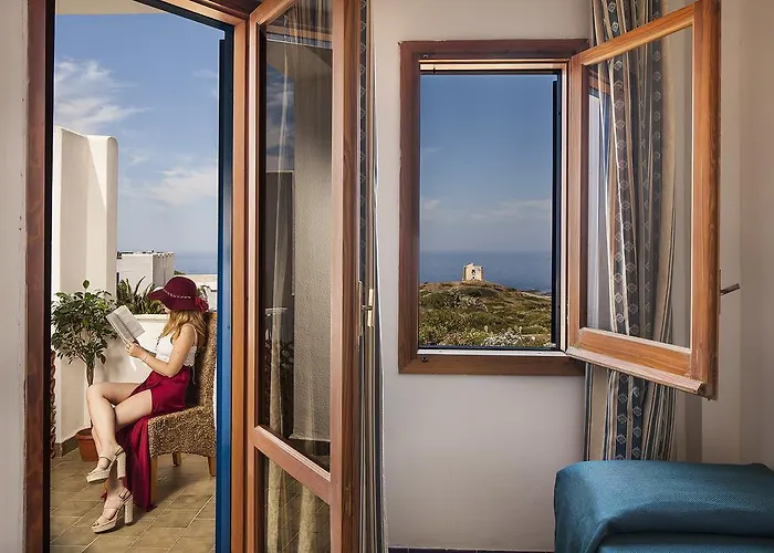 Hotel Villaggio Punta Spalmatore 3* Isola di Ustica