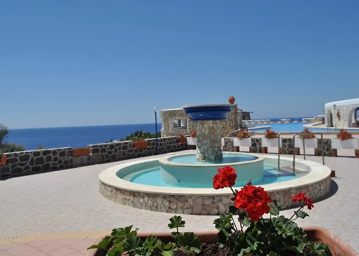 Hotel Villaggio Punta Spalmatore 3* Isola di Ustica
